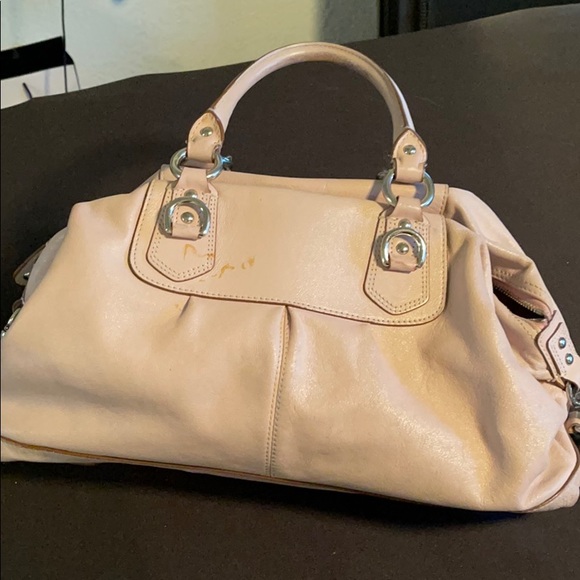 Coach - Picture 2 of 5